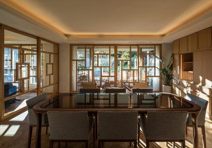 <span>C</span>内装部門